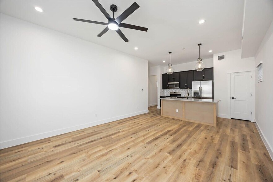 More Photos Of 8009 Cora st, Houston Multifamily For Sale