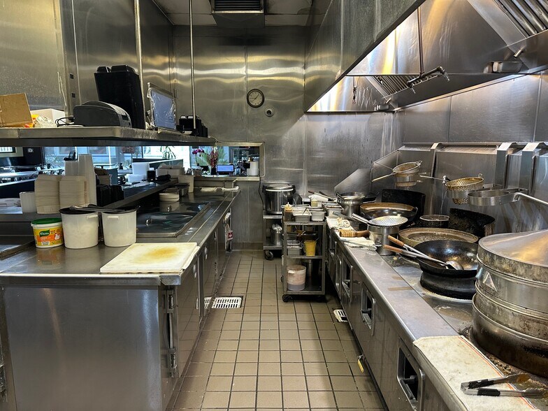More Photos Of 9225 Las Tunas Dr, Temple City Storefront For Sale