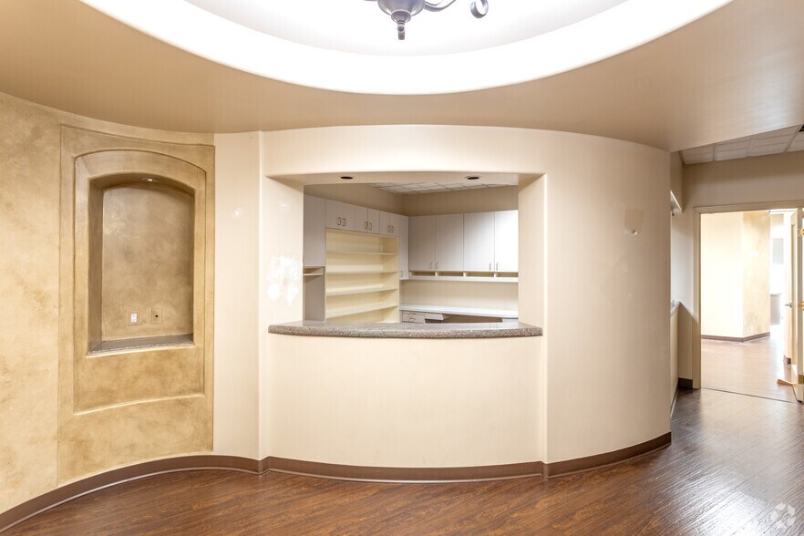 More Photos Of 488 E Valley Pky, Escondido Medical For Lease