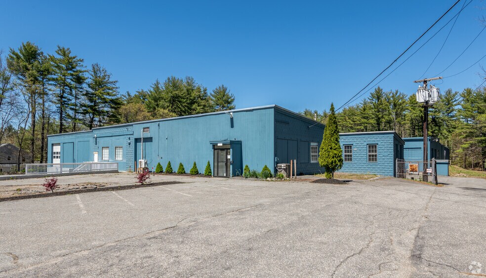 More Photos Of 365 Main St, Townsend Warehouse For Lease