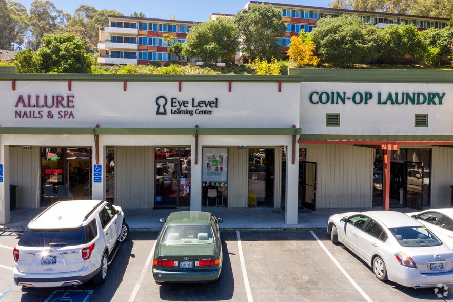 More Photos Of 390 S El Camino Real, Belmont General Retail For Lease