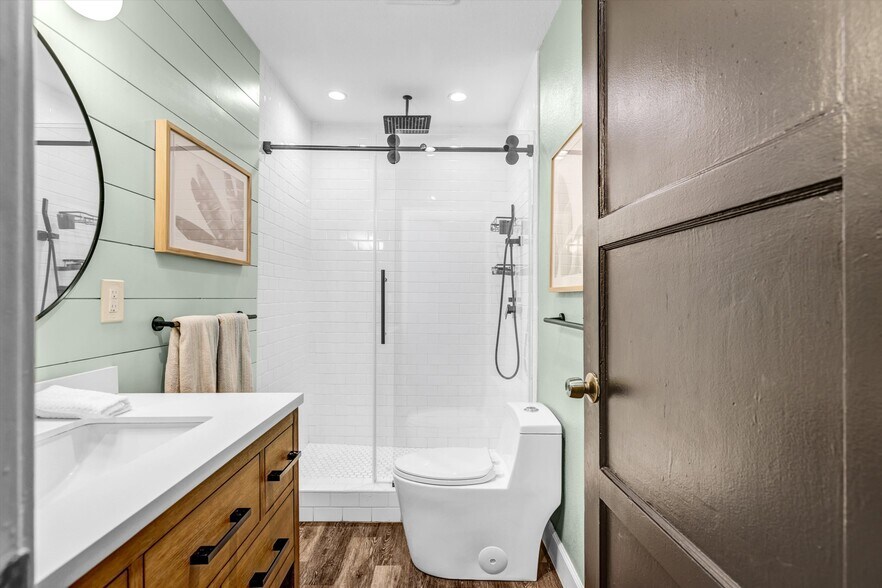 More Photos Of 6512 Coldwater Canyon Ave, Valley Glen Apartments For Sale