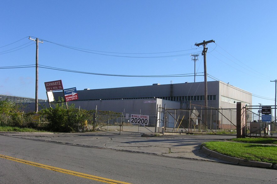 More Photos Of 20200 Mount Elliott Rd, Detroit Warehouse For Sale