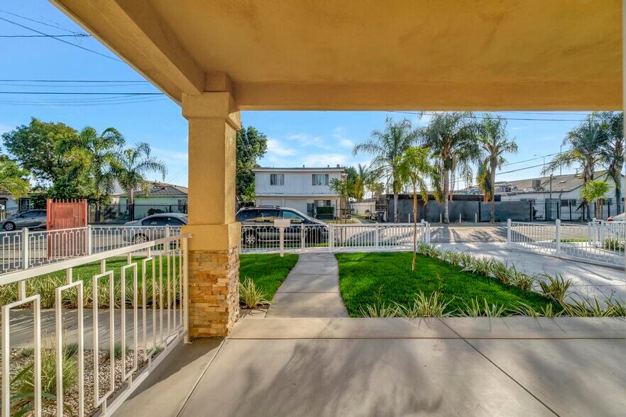 More Photos Of 1109 N Mulberry Ave, Compton Apartments For Sale