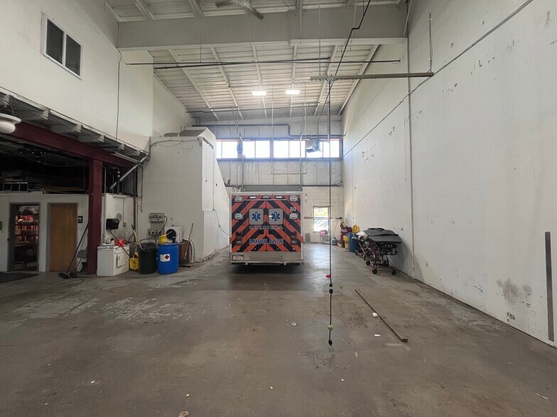More Photos Of 18 Graf Rd, Newburyport Industrial For Sale