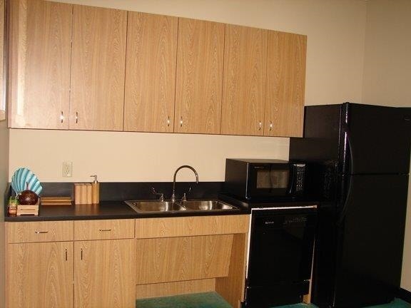 More Photos Of 101 Tiki Dr, Tiki Island Office Residential For Lease