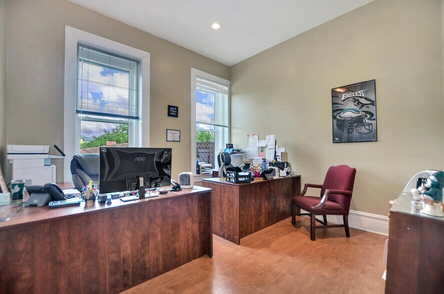 More Photos Of 1718 7th Ave E, Tampa Loft Creative Space For Lease