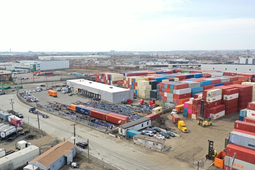 More Photos Of 445 Wilson Ave, Newark Warehouse For Lease