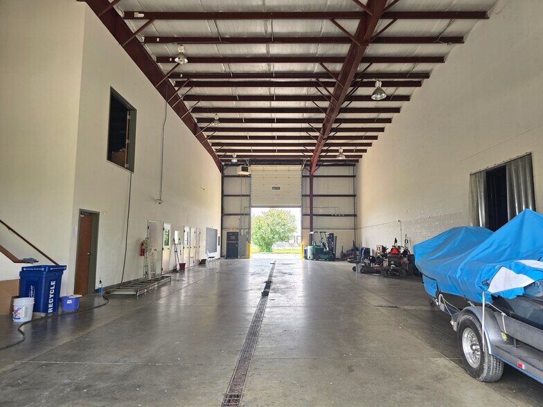 More Photos Of 1350 W Main St, Lebanon Research And Development For Sale