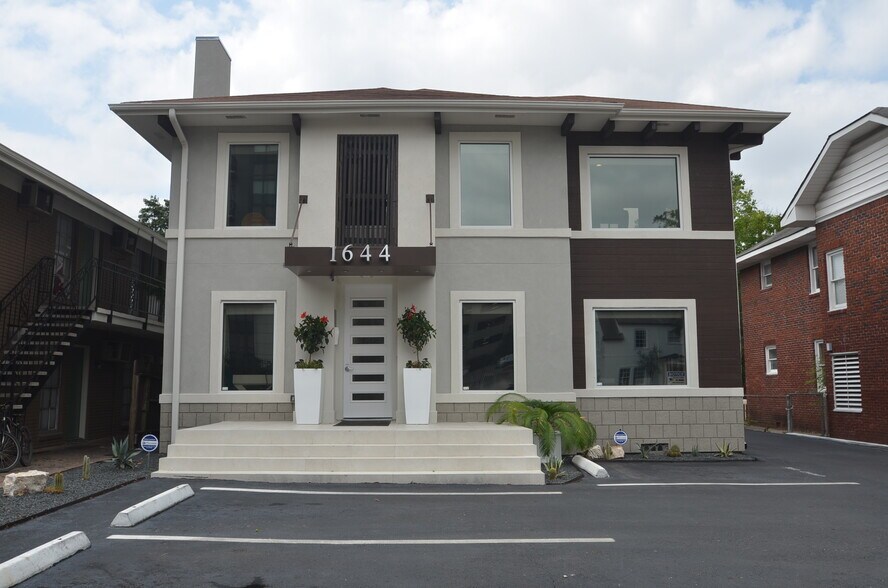 Primary Photo Of 1644 W Alabama St, Houston Loft Creative Space For Lease