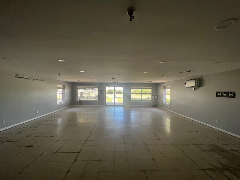 More Photos Of 2200 N Coltrane Rd, Oklahoma City Skilled Nursing Facility For Sale