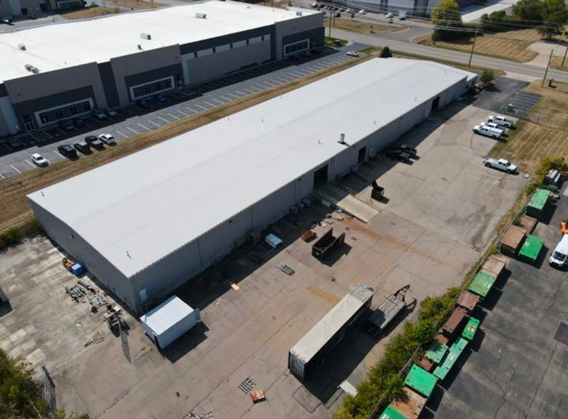 More Photos Of 8490 Seward Rd, Fairfield Warehouse For Lease