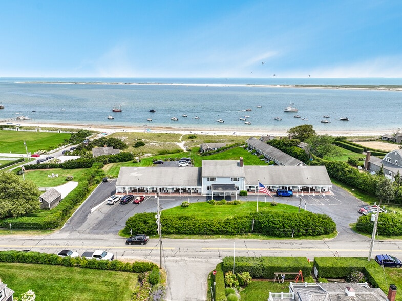 More Photos Of 196 Shore Rd, Chatham Hotel For Sale