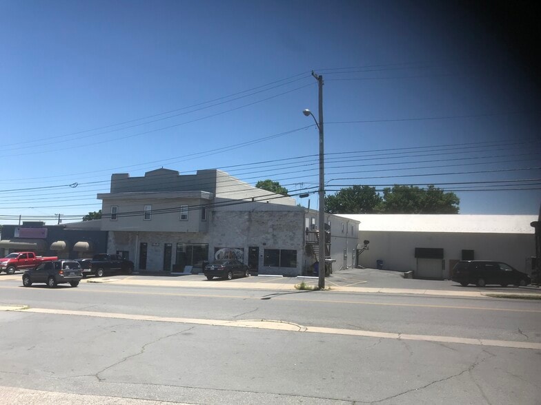 Primary Photo Of 1019-1021 W Washington St, Hagerstown Storefront Retail Residential For Lease