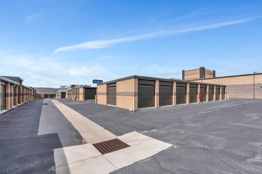 More Photos Of 4285 Thanksgiving Way, Lehi Self Storage For Sale