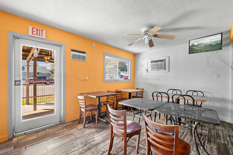 More Photos Of 1710 Second St, Pleasanton Restaurant For Sale