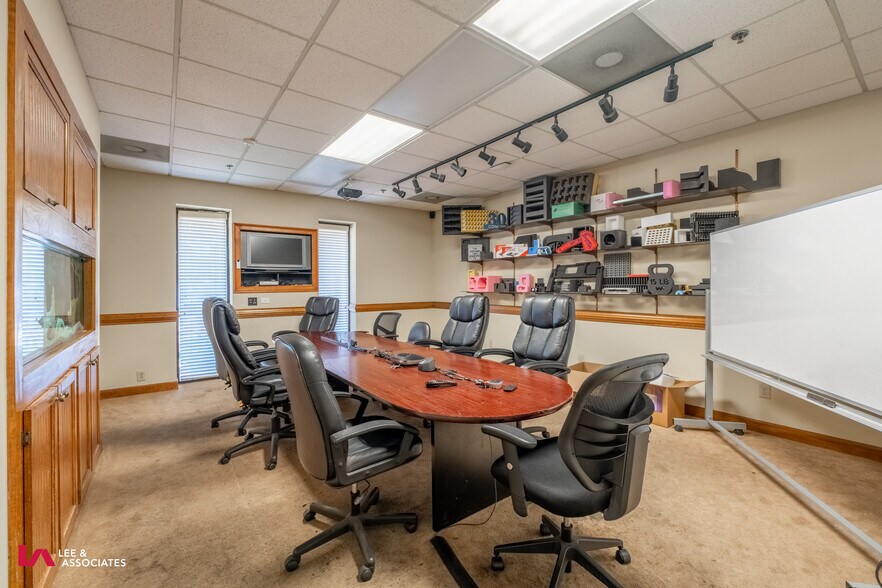 More Photos Of 154 Industrial Park Cir, Lawrenceville Warehouse For Sale