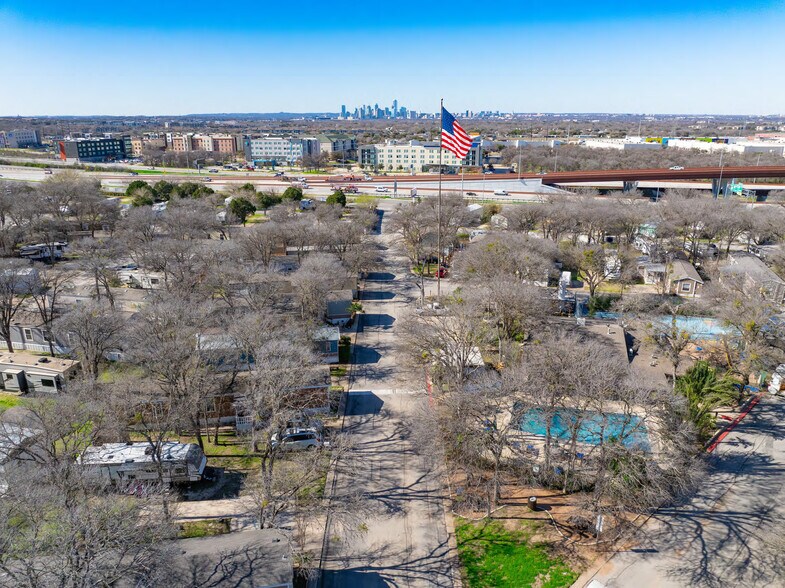 More Photos Of 7901 E Ben White Blvd, Austin Manufactured Housing Mobile Home Park For Sale