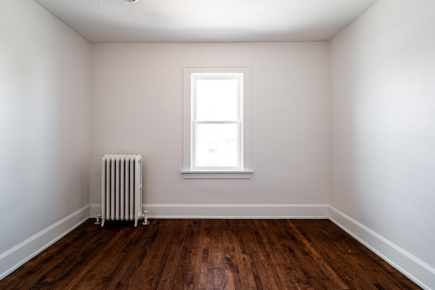 More Photos Of 3701 E Layton Ave, Cudahy Storefront Retail Residential For Sale