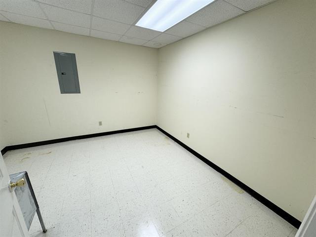 More Photos Of 301 Lake Dr, Ripley Office For Sale