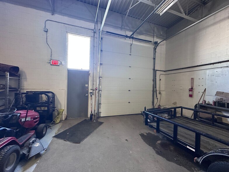 More Photos Of 3160 Continental Dr, Traverse City Warehouse For Sale