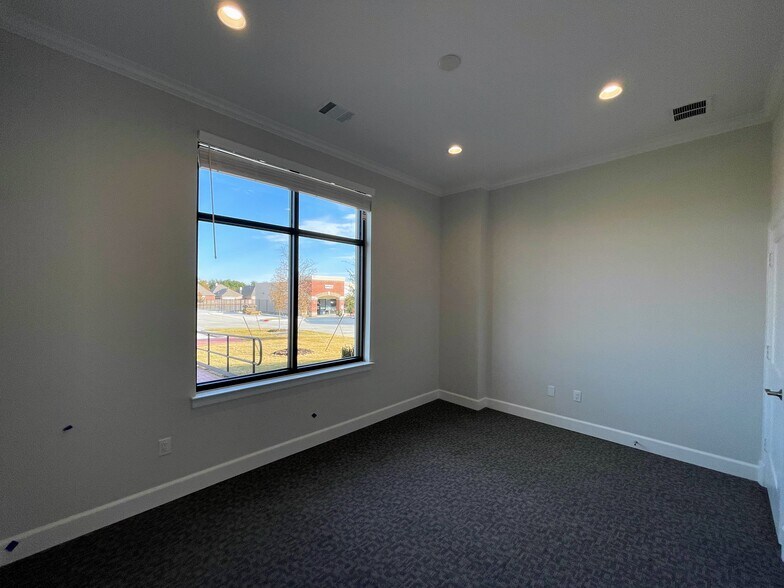 More Photos Of 7700 Preston Rd, Frisco Medical For Lease