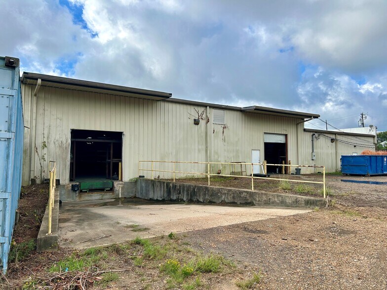 More Photos Of 880 S Roach St, Jackson Distribution For Sale