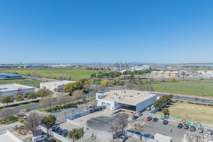 More Photos Of 2701 W 10th St, Antioch Freestanding For Sale