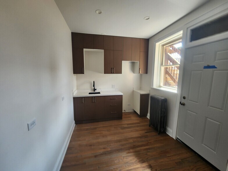 More Photos Of 11136 S Vernon Ave, Chicago Apartments For Sale