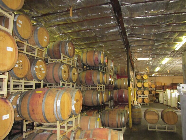 Primary Photo Of 459-461 Walnut St, Napa Warehouse For Lease