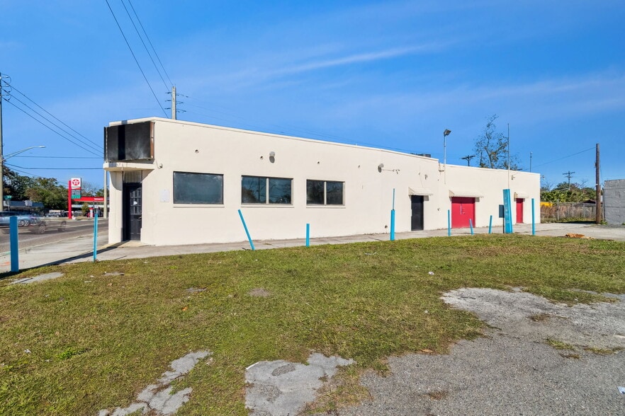 More Photos Of 715 McDuff Ave N, Jacksonville Storefront Retail Residential For Sale