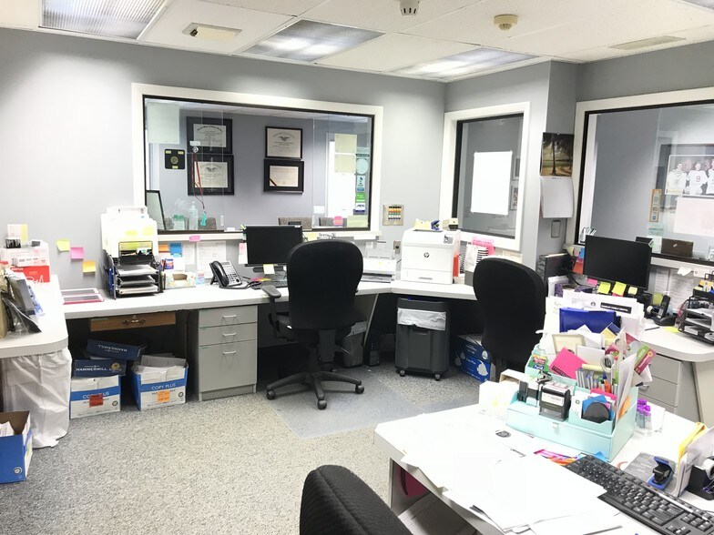 More Photos Of 33 Electric Ave, Fitchburg Medical For Lease