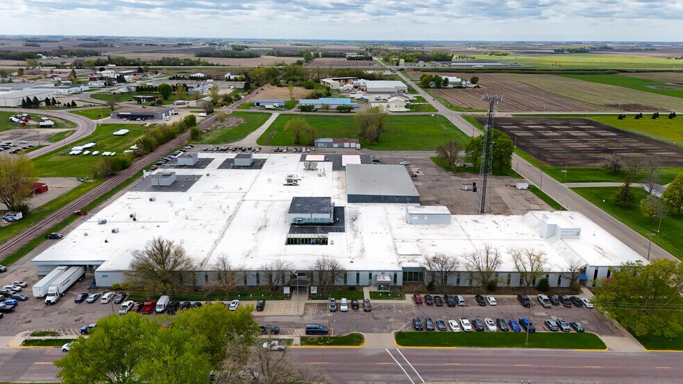 More Photos Of 299 Johnson Ave, Waseca Industrial For Lease