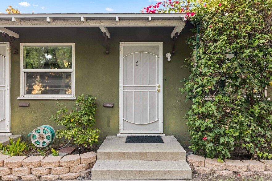 More Photos Of 1717 E Chevy Chase Dr, Glendale Multifamily For Sale