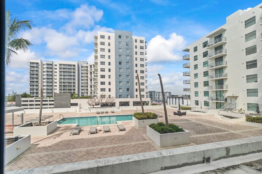 More Photos Of 140 S Dixie Hwy, Hollywood Apartments For Sale