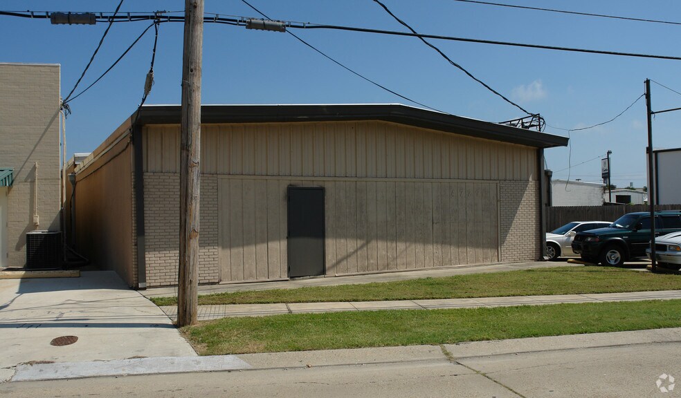 More Photos Of 4729 Sanford St, Metairie Warehouse For Lease
