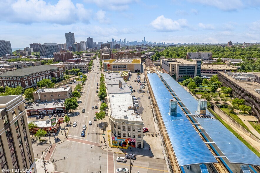 More Photos Of 4554 N Broadway, Chicago Office For Sale