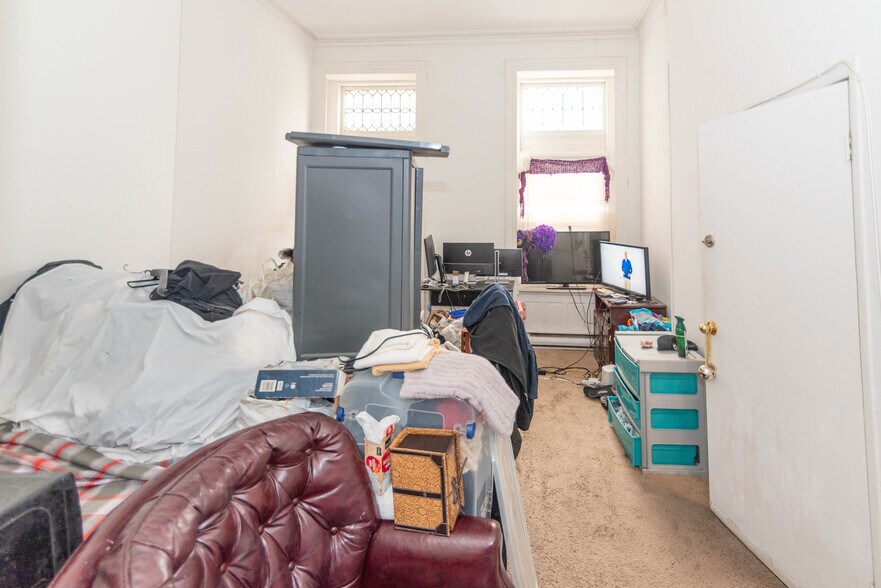 More Photos Of 46 W Biddle St, Baltimore Apartments For Sale