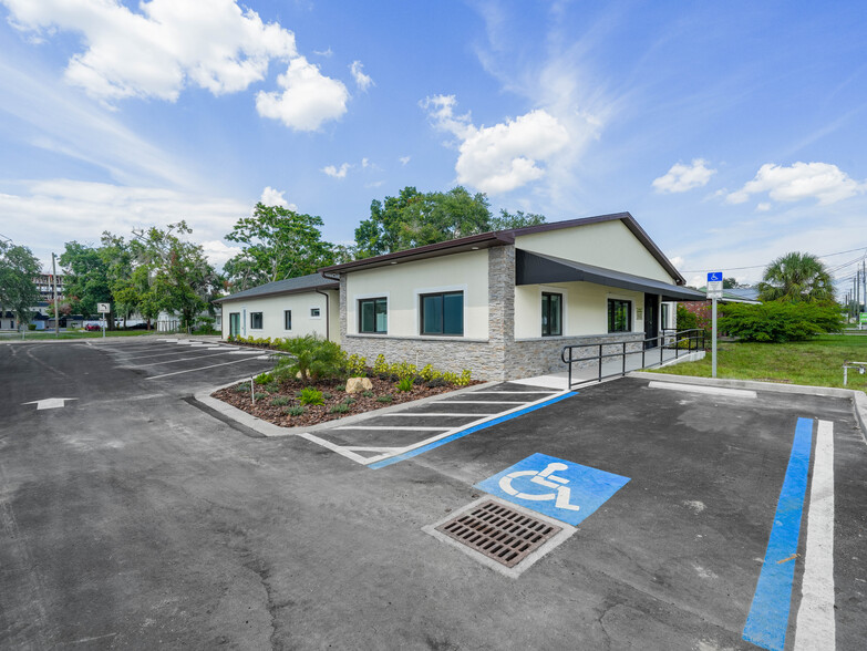 Primary Photo Of 213 Avenue G SW, Winter Haven Medical For Lease