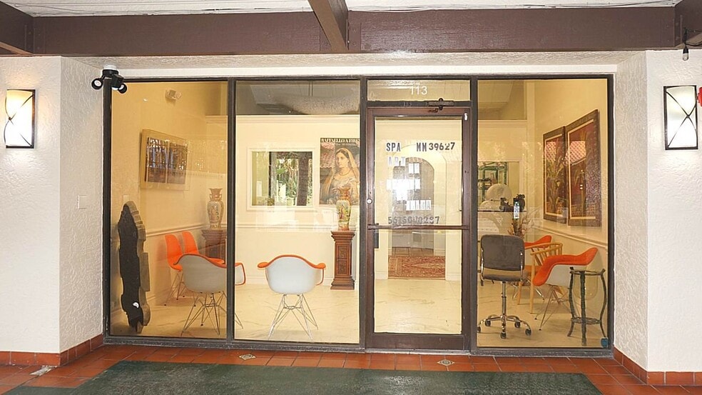 More Photos Of 330 Clematis St, West Palm Beach Storefront Retail Office For Sale