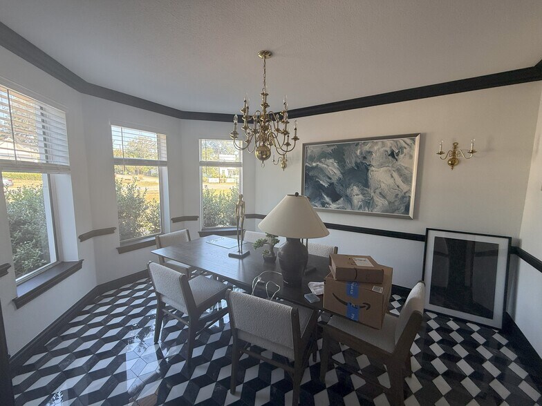 More Photos Of 609 E Main St, Round Rock Office For Lease