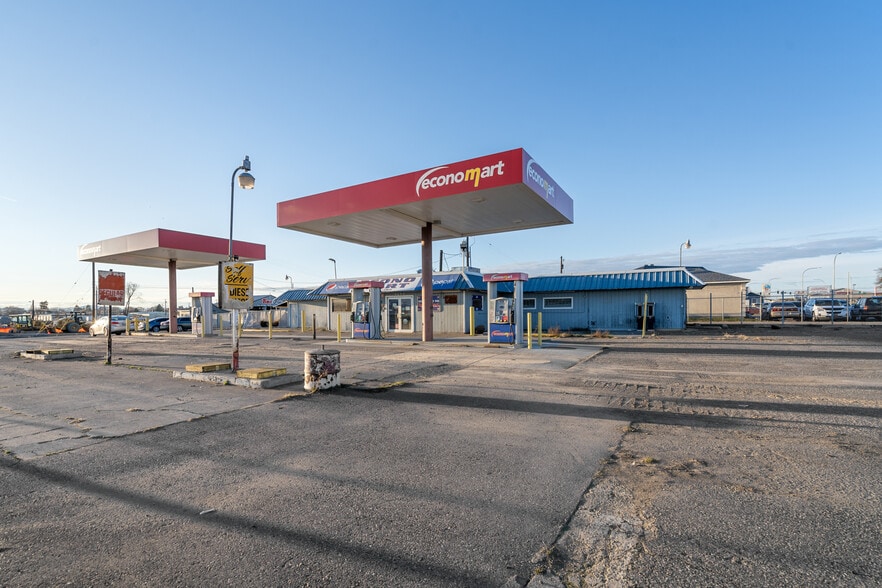 More Photos Of 1211 E Lewis St, Pasco Convenience Store For Sale
