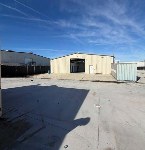More Photos Of 9928 Rancho Rd, Adelanto Warehouse For Lease