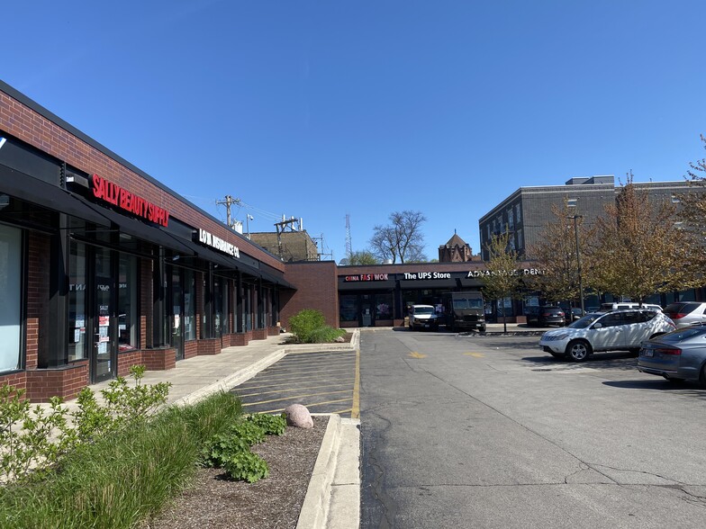 More Photos Of 2808-2820 W Armitage Ave, Chicago Unknown For Lease