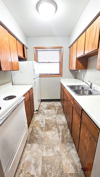 More Photos Of 1621 G St, Lincoln Apartments For Sale