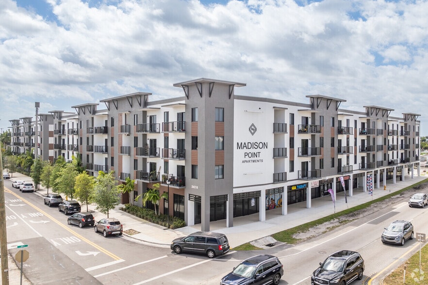 Primary Photo Of 26215 S Dixie Hwy, Homestead Apartments For Lease