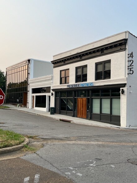 More Photos Of 433 Madison Ave, Memphis General Retail For Sale