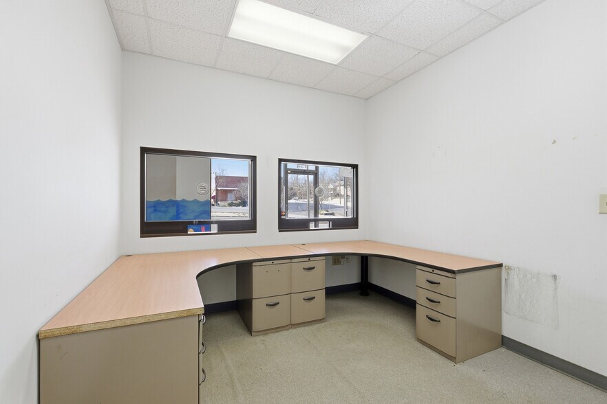 More Photos Of 148-156 W Tugalo St, Toccoa Office For Lease