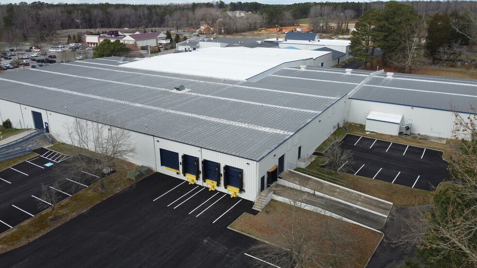 More Photos Of 7521 Richmond Rd, Williamsburg Unknown For Lease