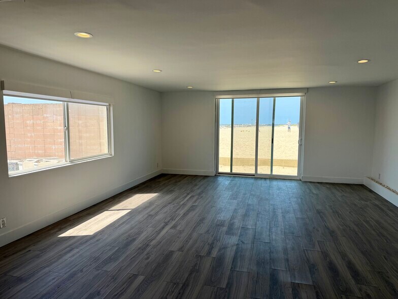 More Photos Of 2909 Ocean Dr, Oxnard Loft Creative Space For Lease